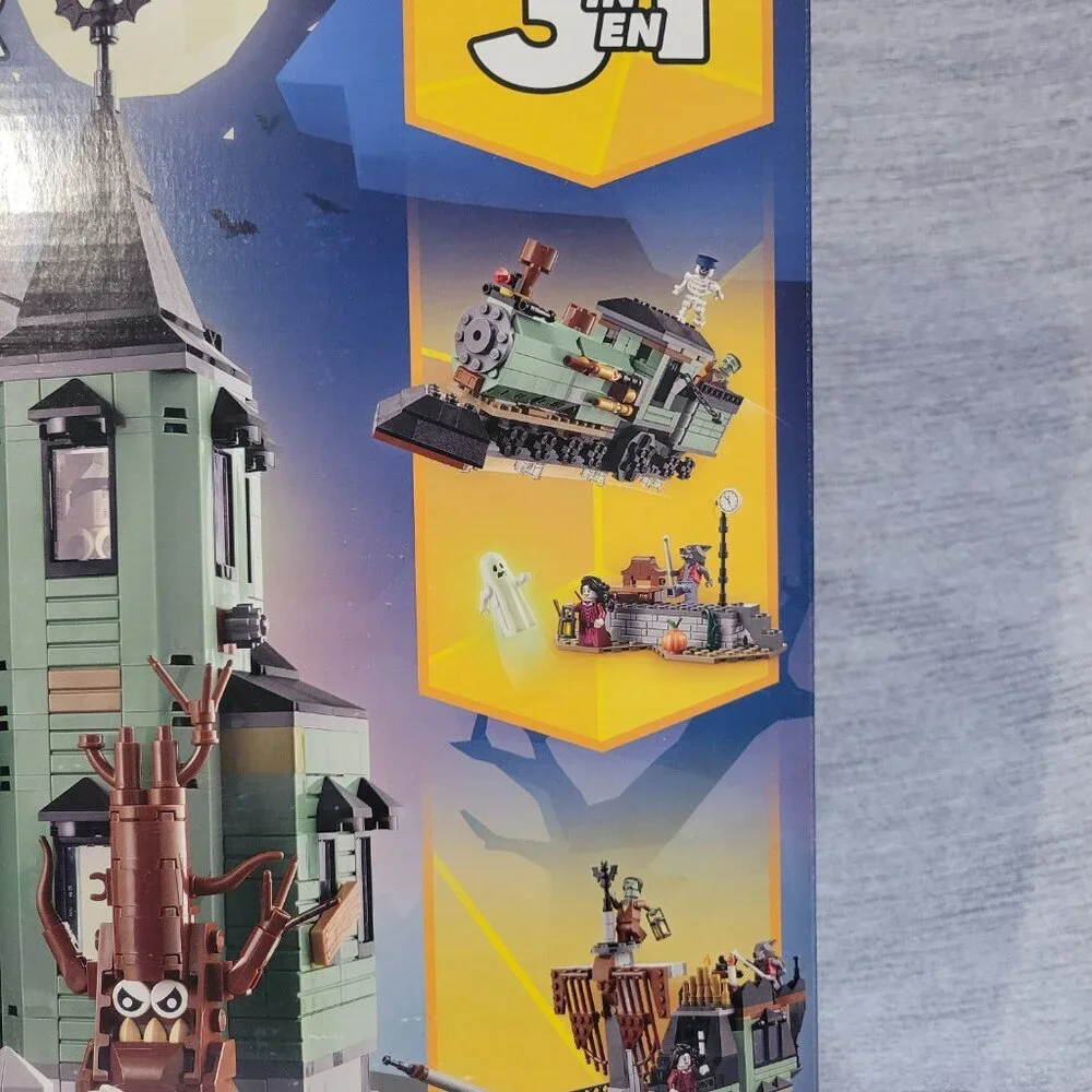 Lego Creator 3-in-1 Haunted Mansion 31167